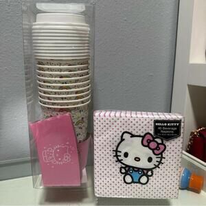 Hello kitty Coffee Cups and Napkins